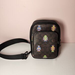 NWT COACH CW317 Cosmic Racer Sling Pack Signature Robot Print